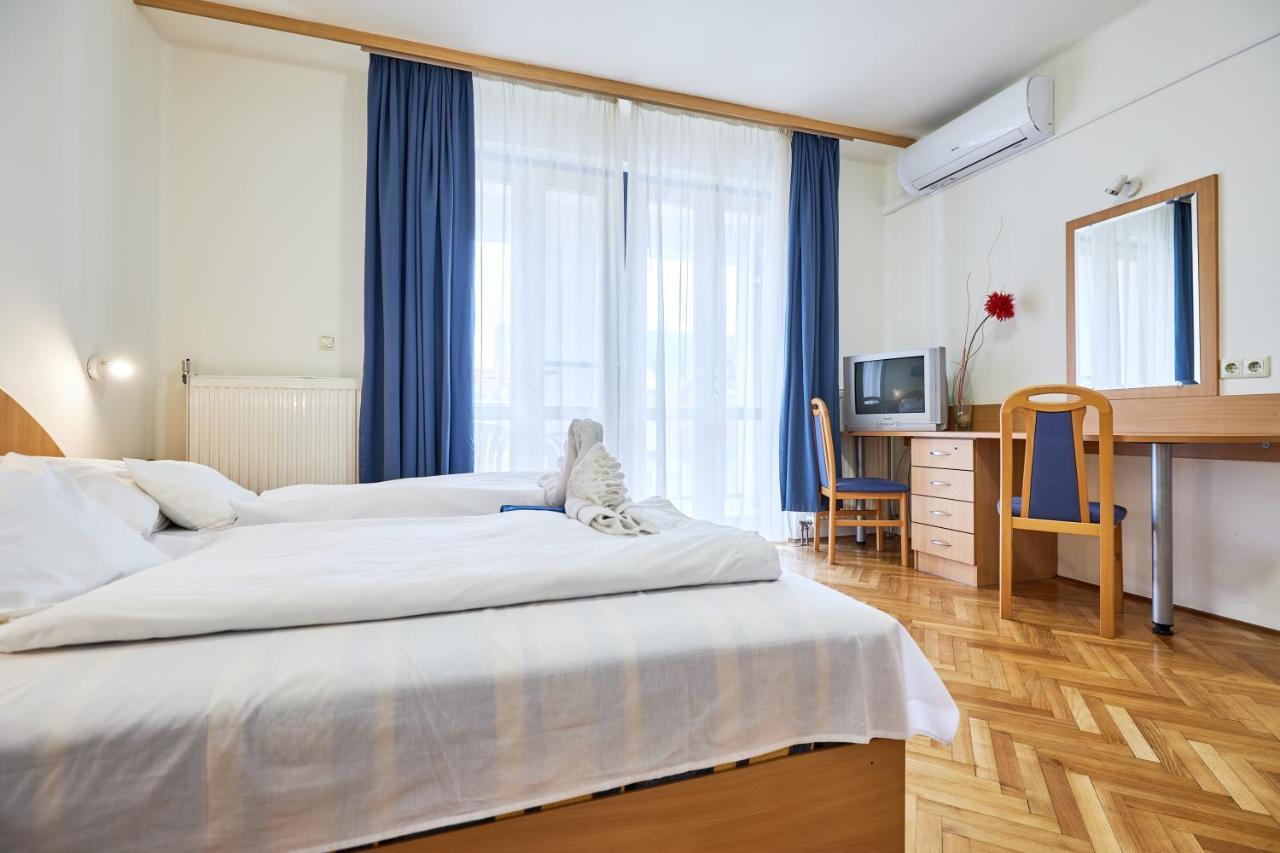 Nimród Vendégház Hajdúszoboszló Esterno foto